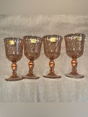 LUMINARC Arcoroc Rosaline Pink Swirl Wine Glasses Set of 4 France c 1970s Mint